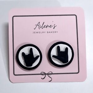 Button Stud Earrings -ILY